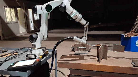 Раскройте потенциал сварочных коботов с помощью Huayan Robotics