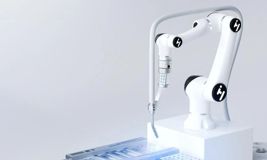 Huayan Robotics: революция в сварке с помощью универсального сварочного кобота