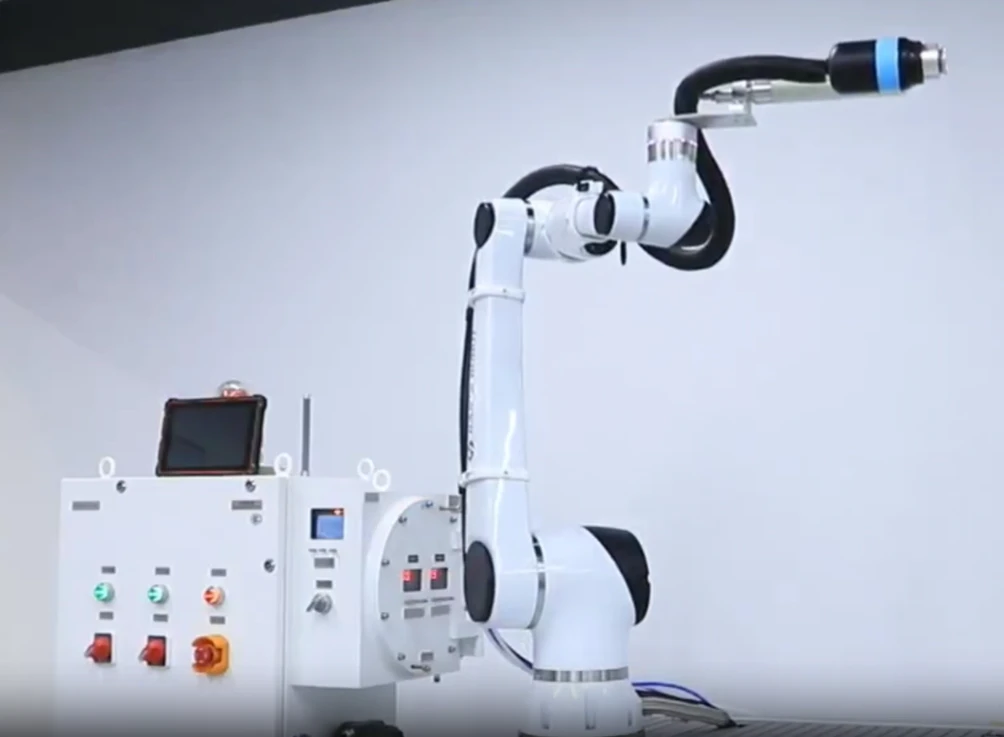 Революция в производстве с помощью коботов Huayan Robotics в области распыления